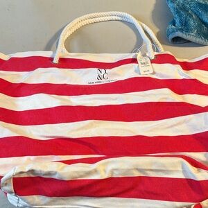 New York & Company Bold Red and White Tote